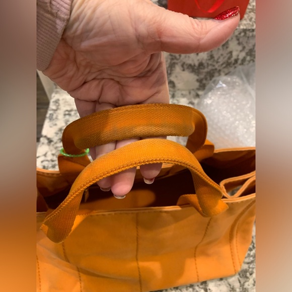 Large Prada Orange Canapa - Picture 6 of 12